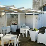Bed & Breakfast B&B Dimora Muzio And Restaurant 3*