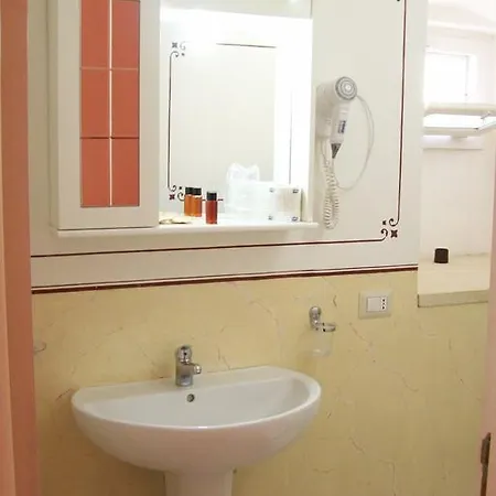 Bed and breakfast Dimora Muzio And Restaurant 3*