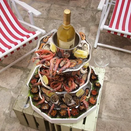 Bed & Breakfast Dimora Muzio And Restaurant Gallipoli