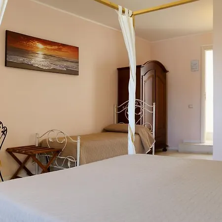 Bed and Breakfast Dimora Muzio And Restaurant Gallipoli