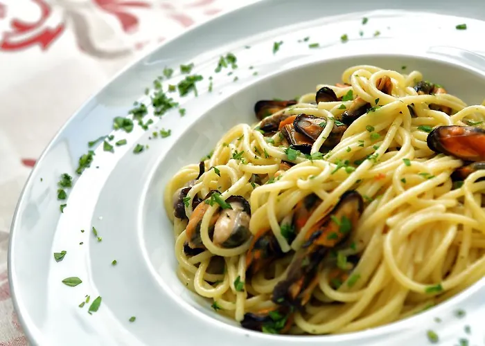 Bed & Breakfast B&B Dimora Muzio And Restaurant 3*