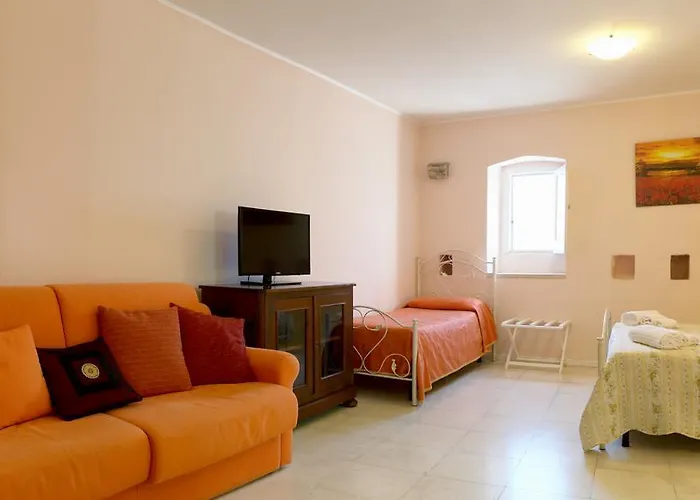 Bed & Breakfast Dimora Muzio And Restaurant Gallipoli