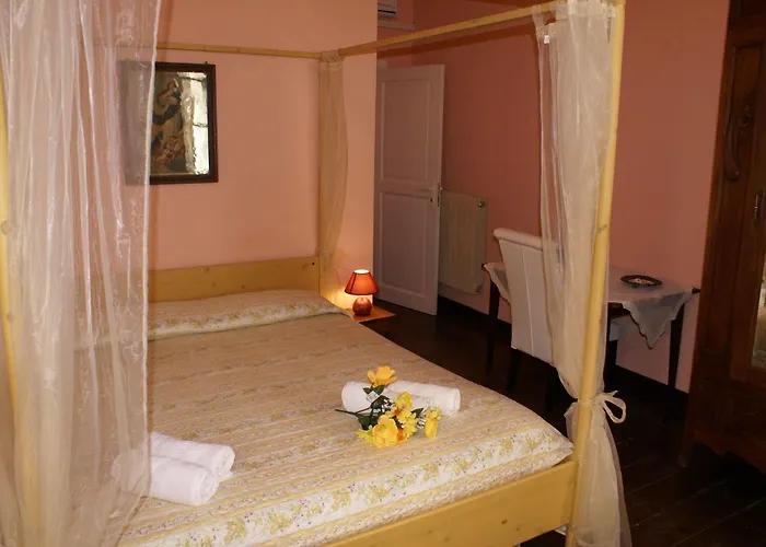 Bed & Breakfast B&B Dimora Muzio And Restaurant 3*